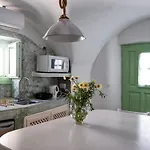 Mythos Traditional Stonehouse Appartement