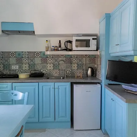 Mythos Traditional Stonehouse *
