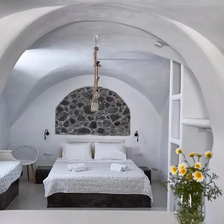 Mythos Traditional Stonehouse Daire *