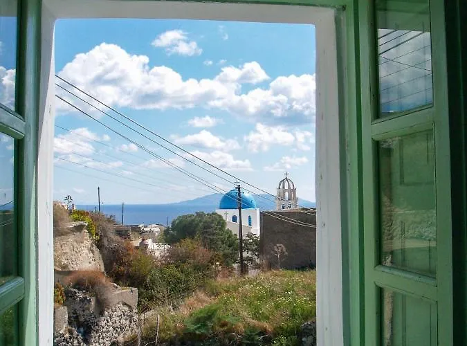 Mythos Traditional Stonehouse * Kamari (Santorini)