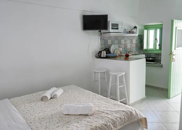 Apartment Mythos Traditional Stonehouse *