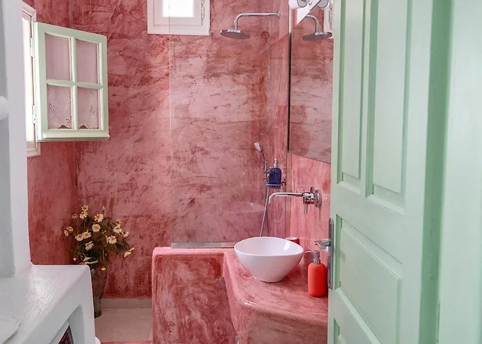 Mythos Traditional Stonehouse Kamári